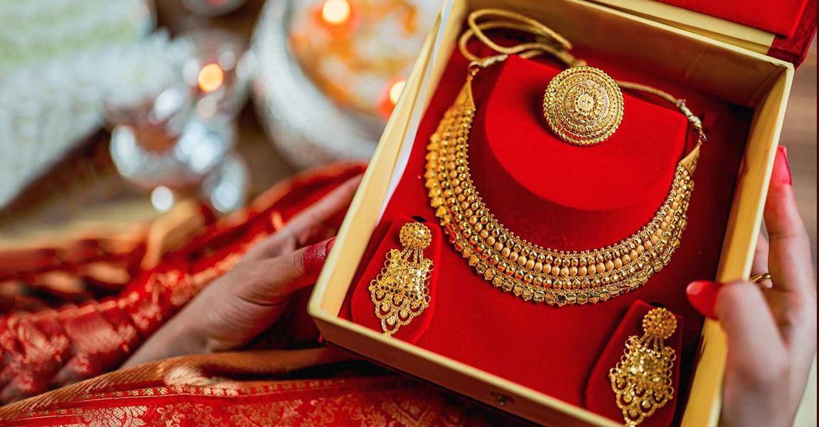 सुनको मूल्य  एकैदिन साढे तीन हजार रुपैयाँले घट्यो