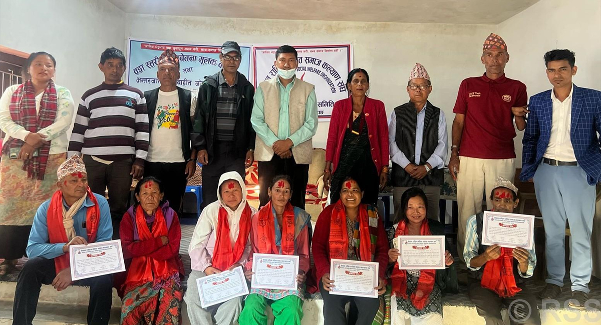 खोटाङमा अन्तरजातीय विवाह गर्ने ४० जोडीलाई गाउँपालिकाले गर्‍यो सम्मान