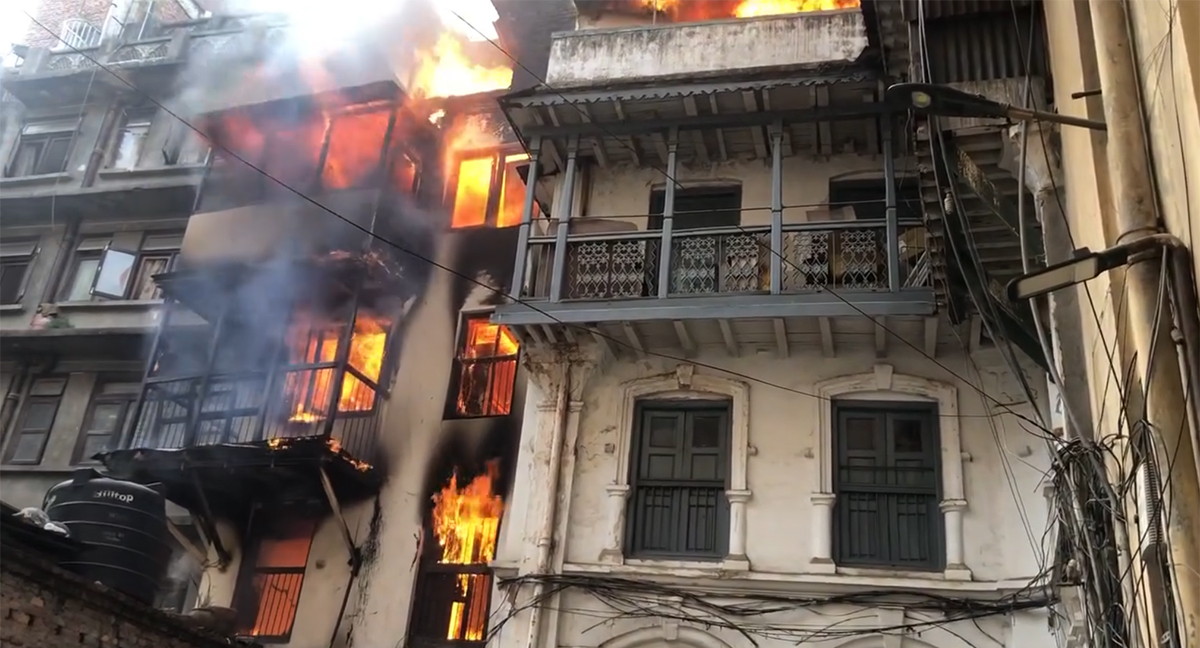 मखनटोलमा आगलागीमा परी मृत्यु भएकी महिलाको पहिचान खुल्यो