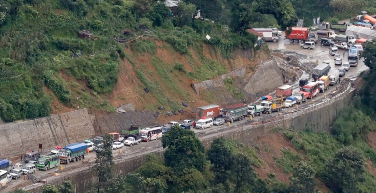 नागढुङ्गा-नौबिसे सडक दिउँसो साढे चार घण्टा बन्द गरिने