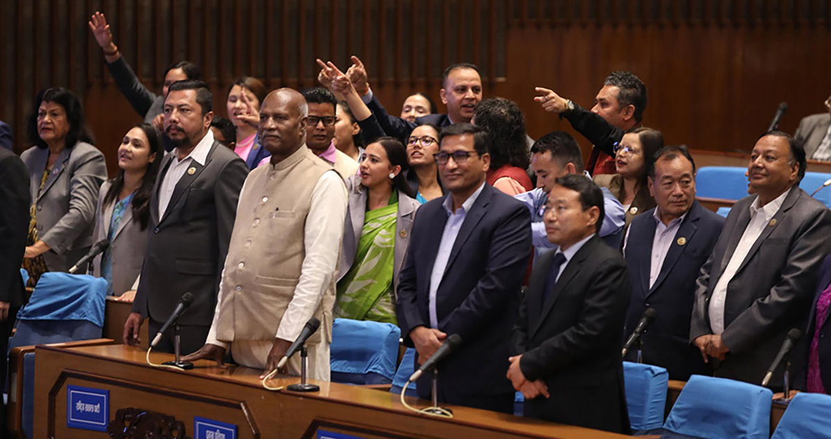 बल्लतल्ल बसेको प्रतिनिधिसभा बैठक कार्यसूचीमा प्रवेश नै नगरी स्थगित