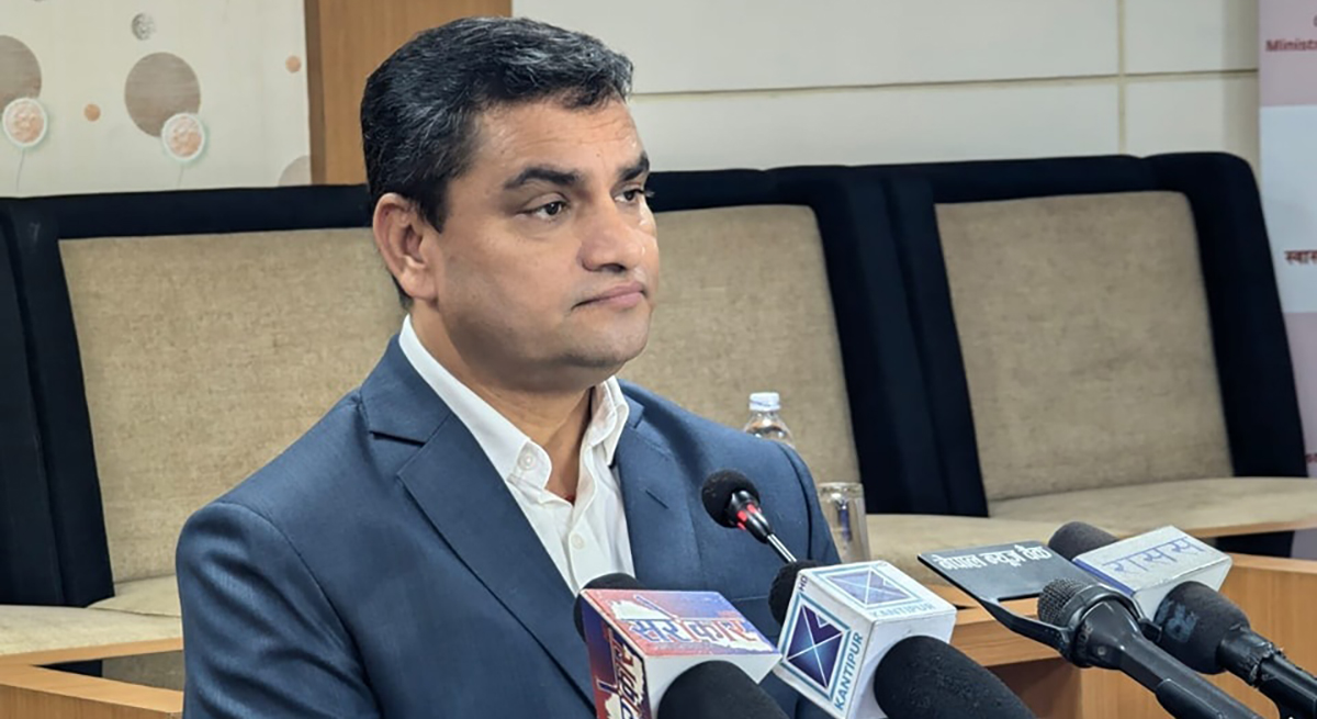 निजी मेडिकल कलेजको सम्बन्धन खारेज गर्ने स्वास्थ्यमन्त्रीको चेतावनी