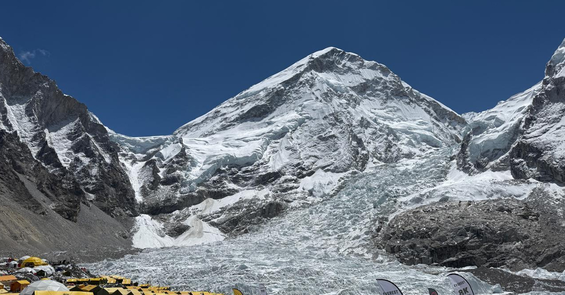 प्रतिकूल मौसमका कारण सगरमाथा आरोहण प्रभावित