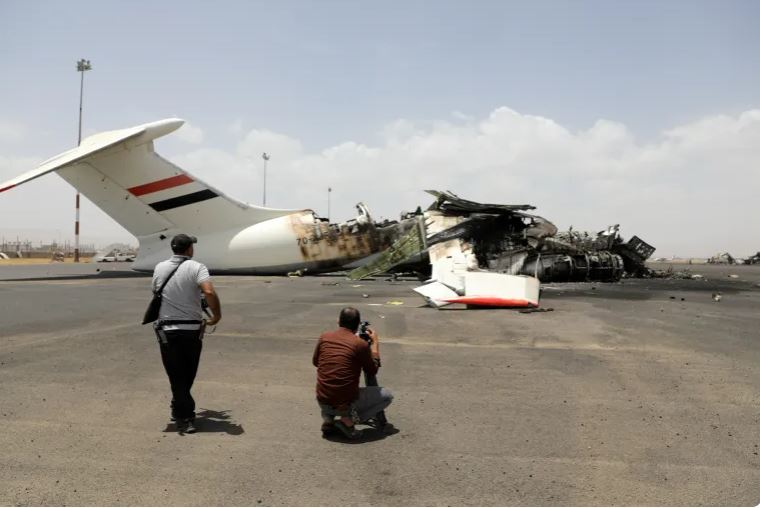 इजरायली आक्रमणमा यमनका हुथी नियन्त्रित विमानस्थलमा रहेको अन्तिम विमान ध्वस्त