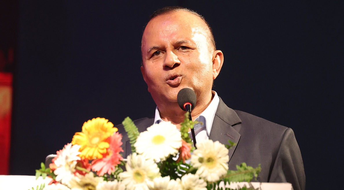 गणतन्त्रले धनी र गरिबबीचको खाडल घटाएको छ : शङ्कर पोखरेल