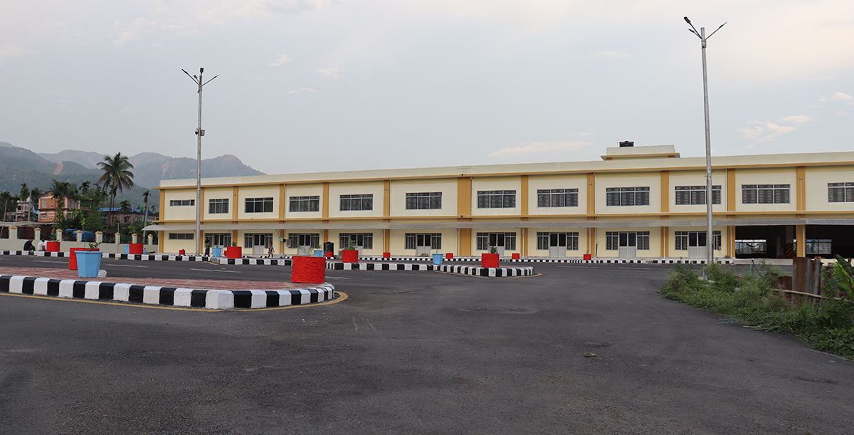 धरानमा स्मार्ट बसपार्क चाँडै सञ्चालनमा आउने