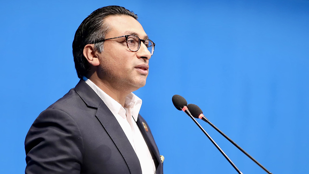 कांग्रेस र एमालेको सत्ता सहकार्य ‘विश्वकै दुर्लभ’, तर नतिजा ‘शून्य’ : स्वर्णिम वाग्ले