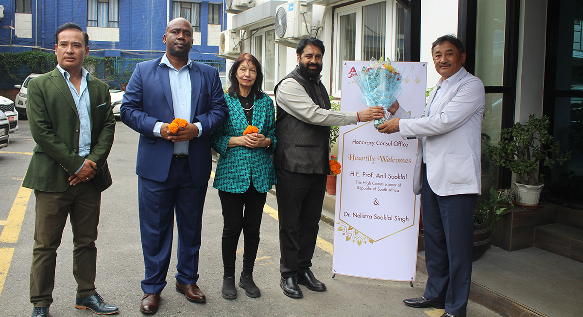 मानार्थ वाणिज्यदूत श्रेष्ठद्वारा दक्षिण अफ्रिकाका राजदूतलाई स्वागत