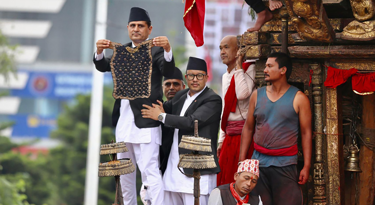 आज उपत्यकामा सार्वजनिक बिदा, रातो मच्छेन्द्रनाथको भोटो देखाइँदै