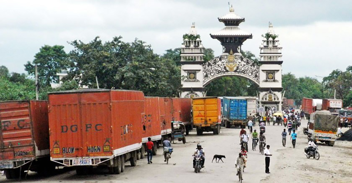 वीरगञ्ज नाकाबाट पेट्रोलियम पदार्थको आयात घट्यो, राजस्व बढ्यो