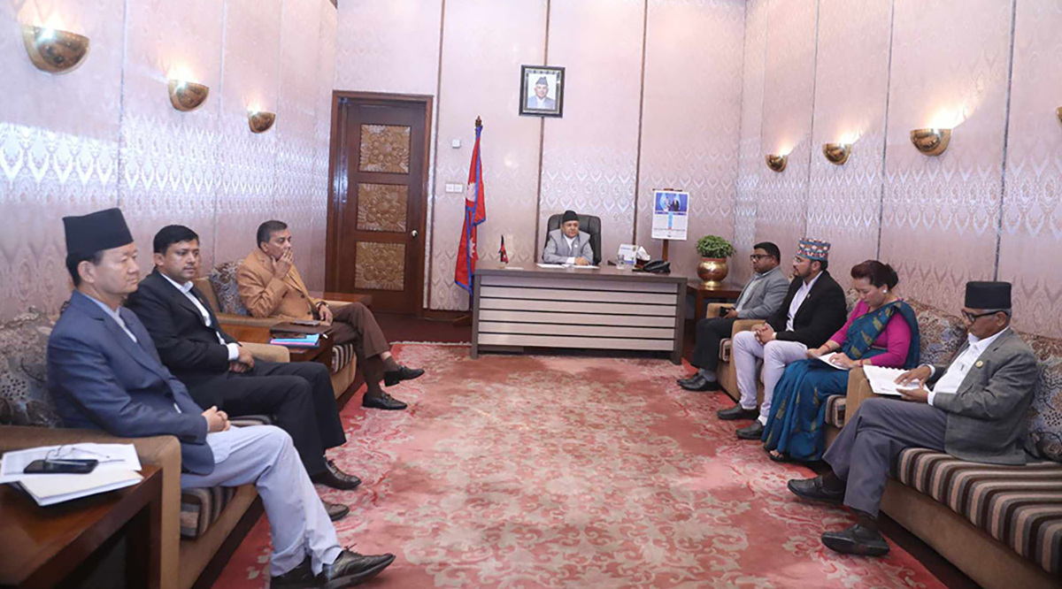 संसद बैठकअघि प्रमुख सचेतकहरूसँग छलफलमा सभामुख