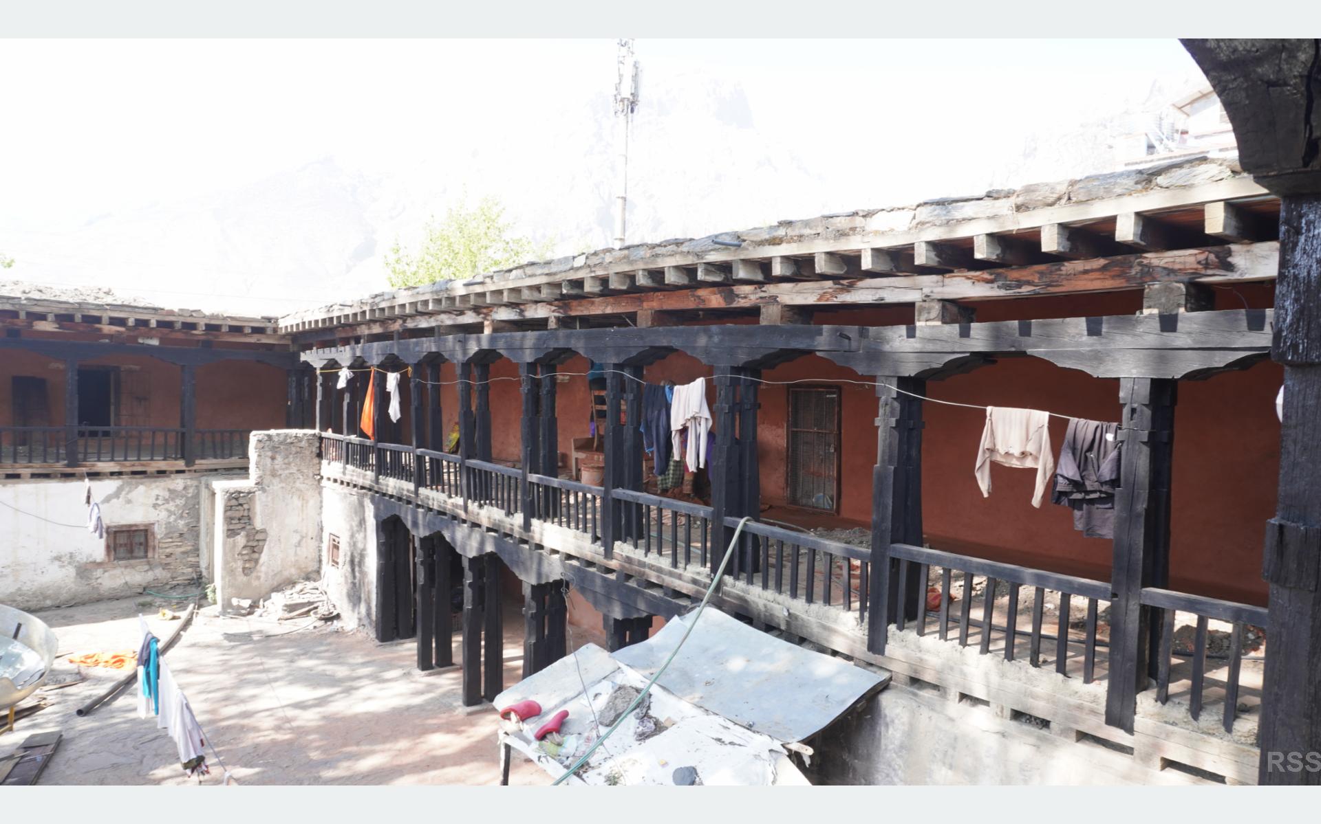 रणबहादुरकी माइली श्रीमतीले निर्माण गरेको मुक्तिनाथ धर्मशाला स्तरोन्नति गरिँदै