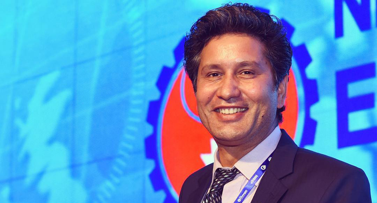 पत्रकार दिलभूषण पाठक अन्तत: अदालतमा उपस्थित, आदेश आजै आउने