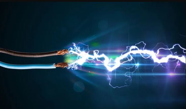 झापामा करेन्ट लागेर आठ जना घाइते