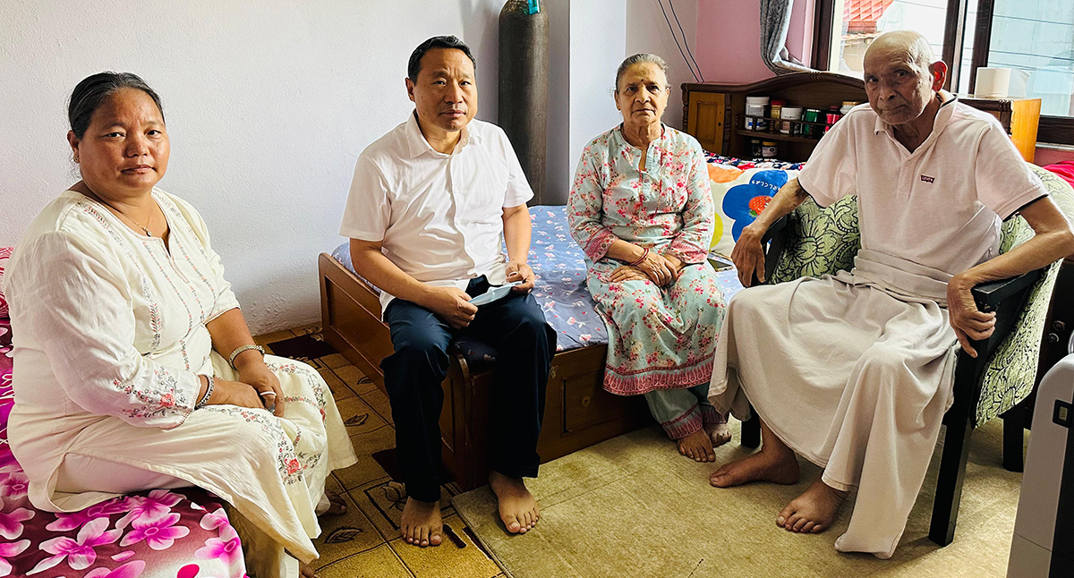 मोहन वैद्यको स्वास्थ्यमा चामत्कारिक सुधार