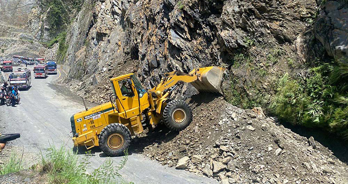 मुग्लिन–नारायणगढ सडक खण्ड सुचारू