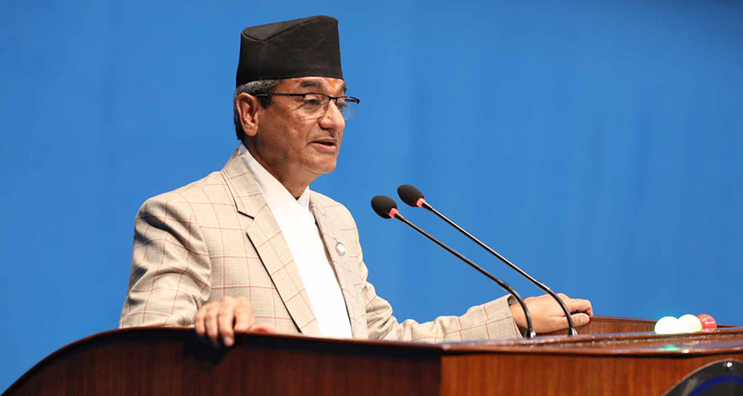 सबैको भावना समेटेर भिजिट भिसाबारे उच्चस्तरीय समिति बनाएका छौं : गृहमन्त्री लेखक