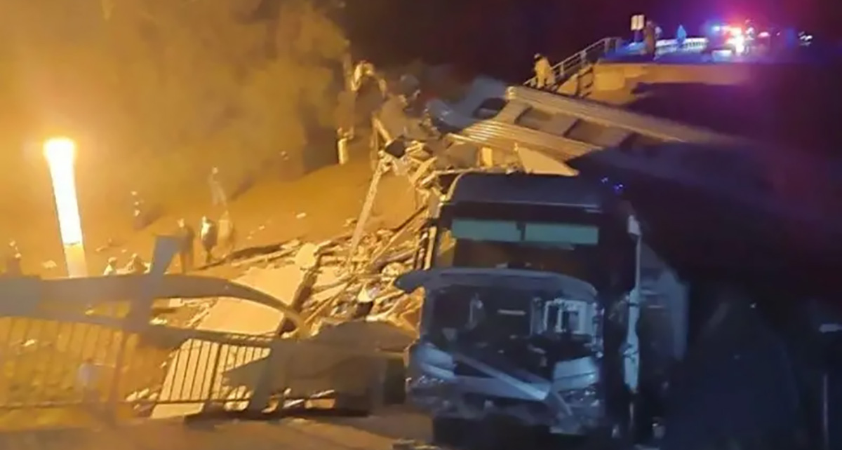 रुसको युक्रेनी सीमा नजिकै पुल भत्केर रेलमा खस्दा सात जनाको मृत्यु