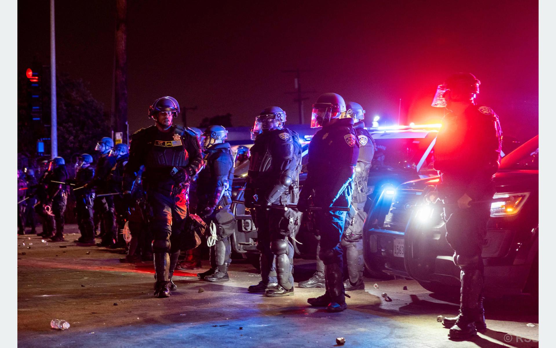 लस एन्जलसमा आप्रवासीको विरोध प्रदर्शन, ट्रम्पद्वारा नेसनल गार्ड तैनाथ