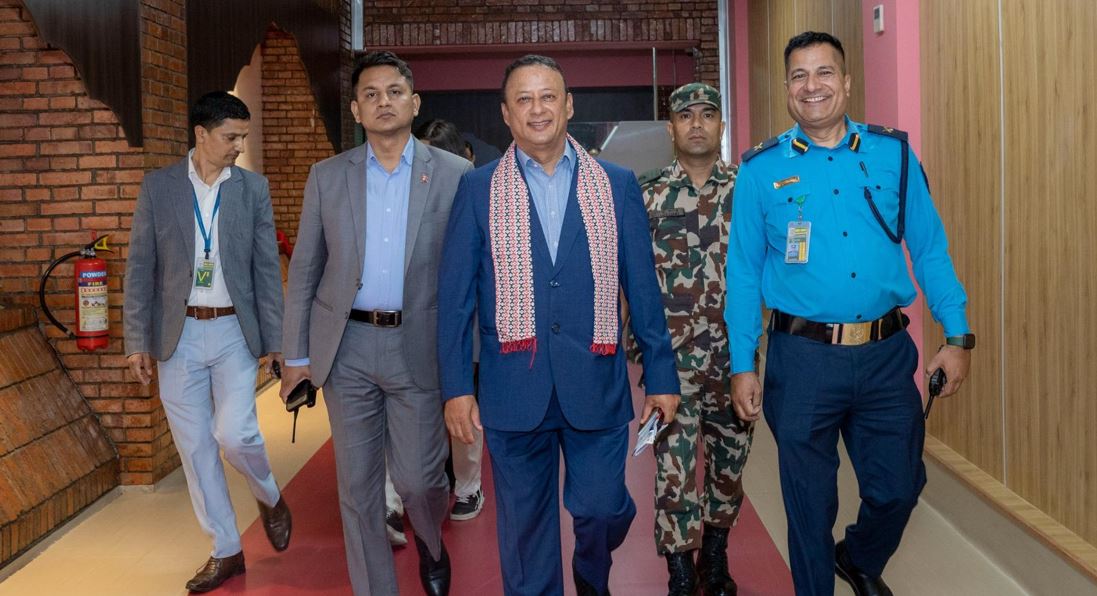 ऊर्जामन्त्री खड्का चीन प्रस्थान