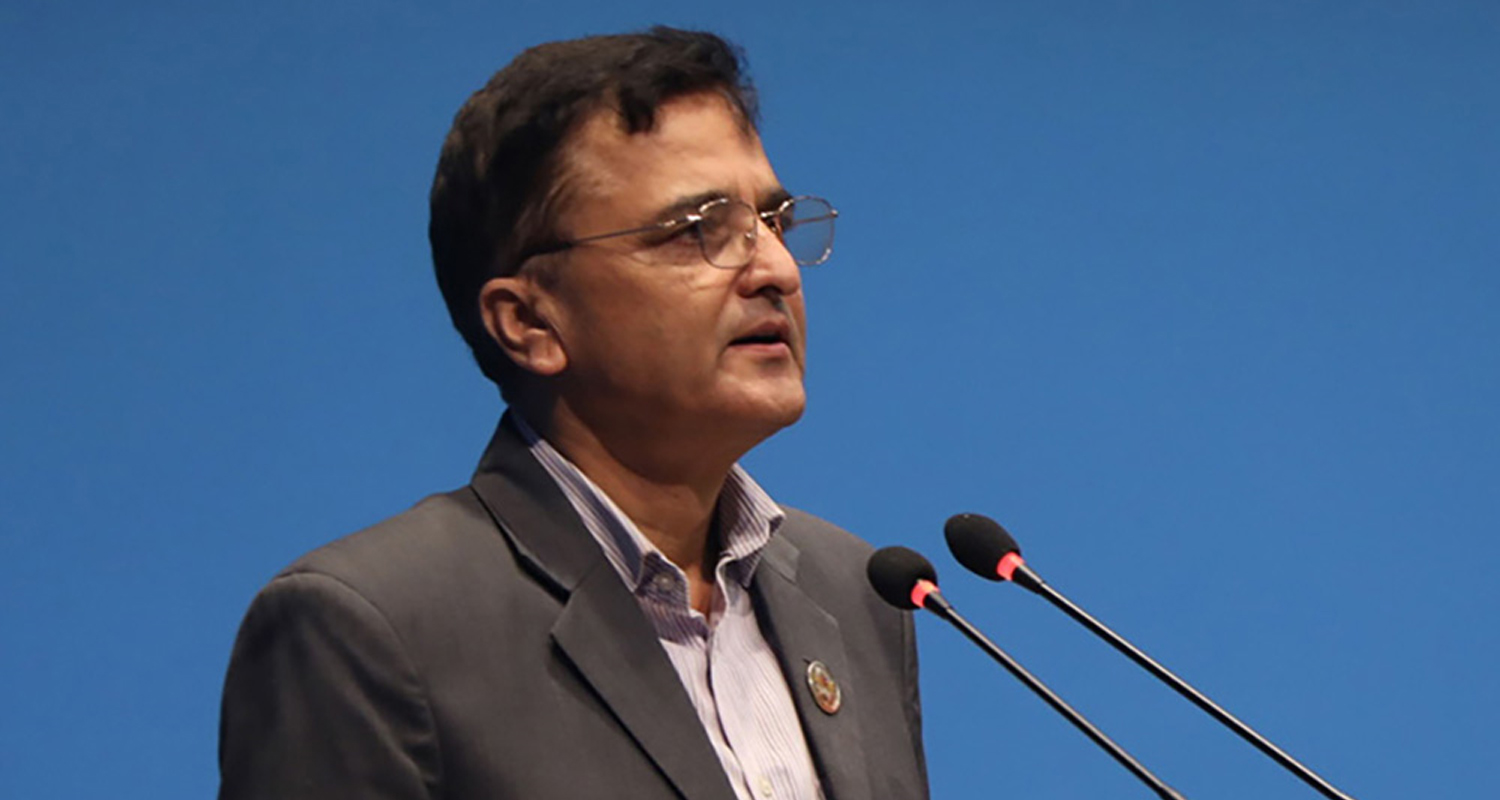 संघीय निजामति सेवासम्बन्धि विधेयक पारित गर्न एमाले प्रतिबद्ध छ : योगेश भट्टराई