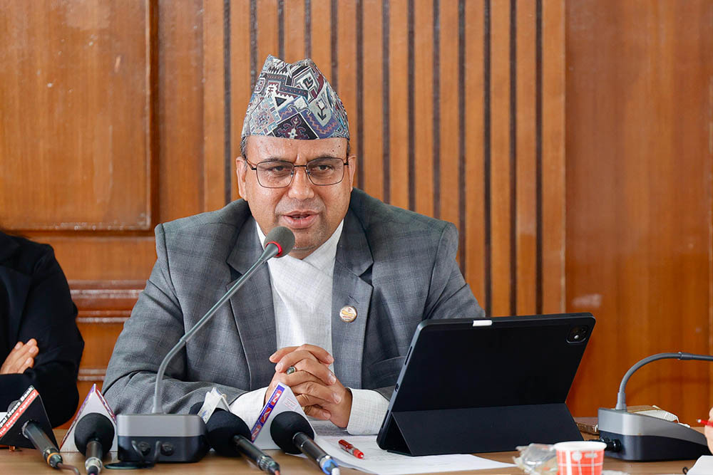 निजी क्षेत्रसँग सहकार्य गर्न चाहन्छौं : मन्त्री पाण्डे