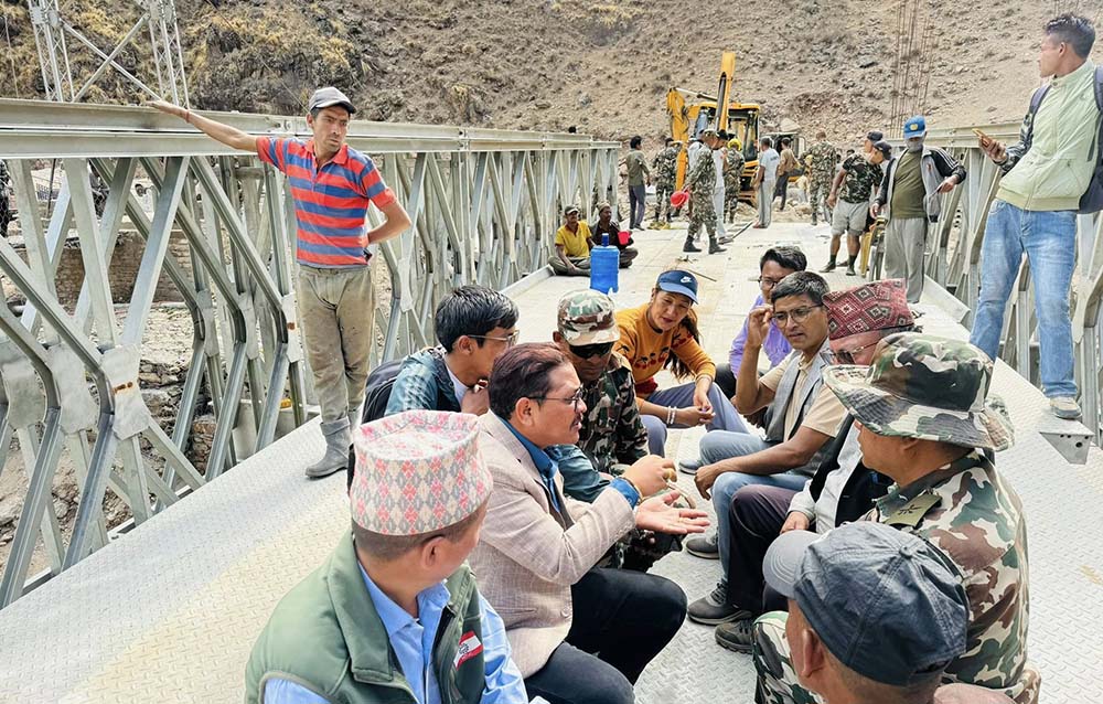 राष्ट्रिय सडक सञ्जालमा जोडियो हुम्ला, प्रधानमन्त्री ओलीले चुवाखोलाको पुलको उद्घाटन गर्दै