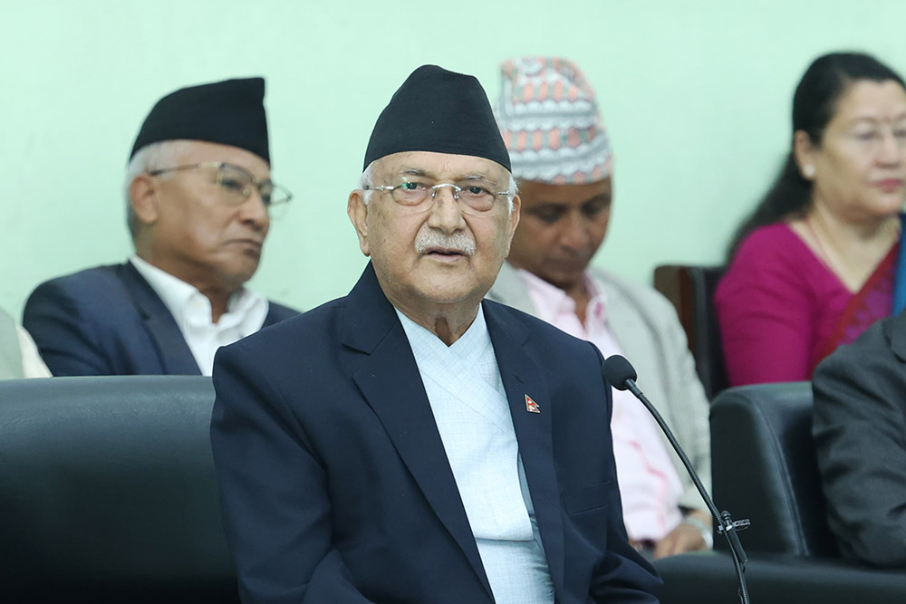 सिद्धान्त छोडेर भाग्ने र विरोधीसँग घाँटी जोडेर दुनो सोझ्याउने काम पुष्पलालले कहिल्यै गर्नुभएनः प्रधानमन्त्री ओली