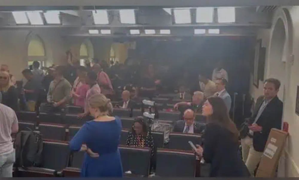 ह्वाइट हाउसको सुरक्षा व्यवस्थामा कमजोरी