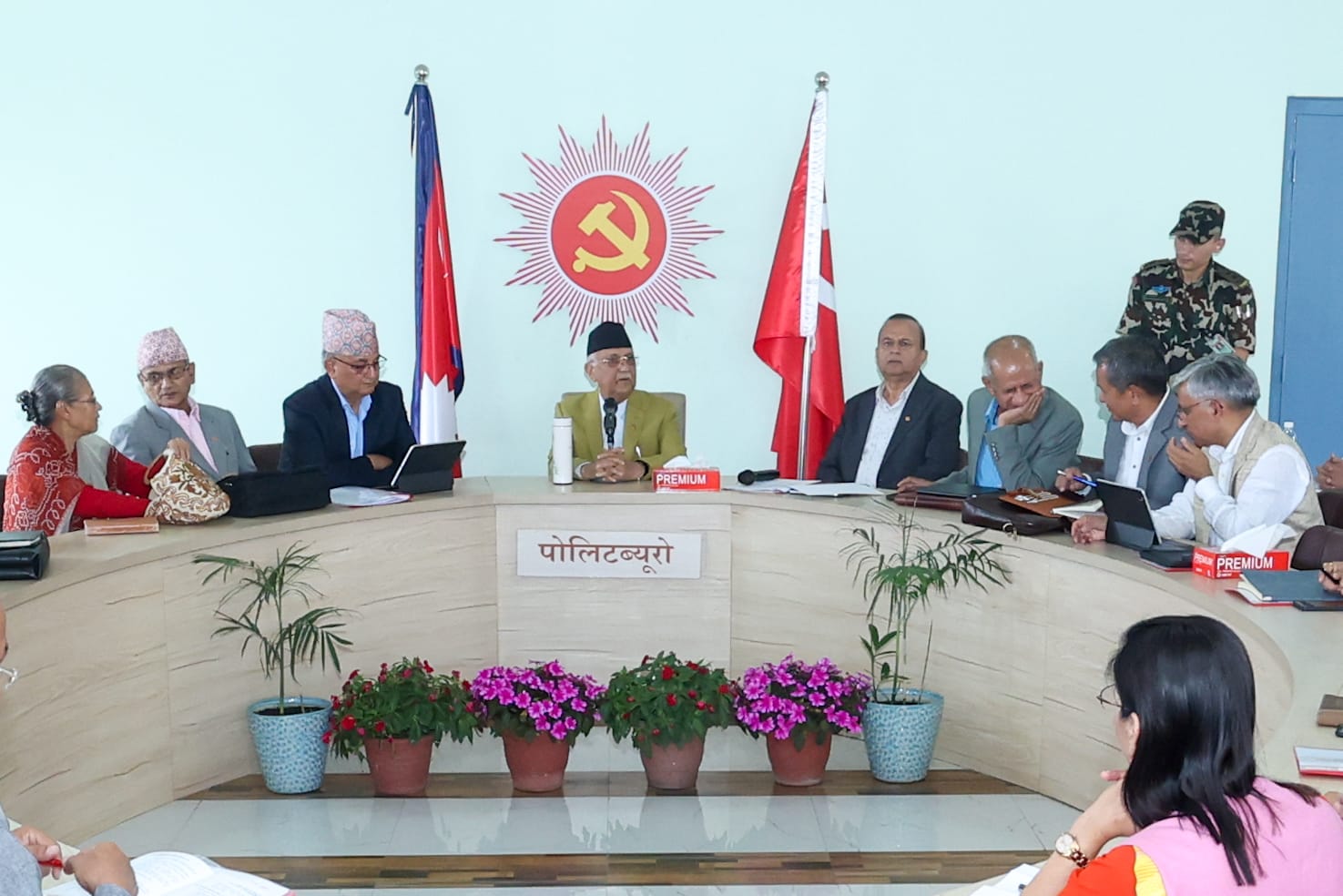 एमालेमा ७० वर्षे उमेर हद र २ कार्यकाल हटाउने प्रस्ताव पारित