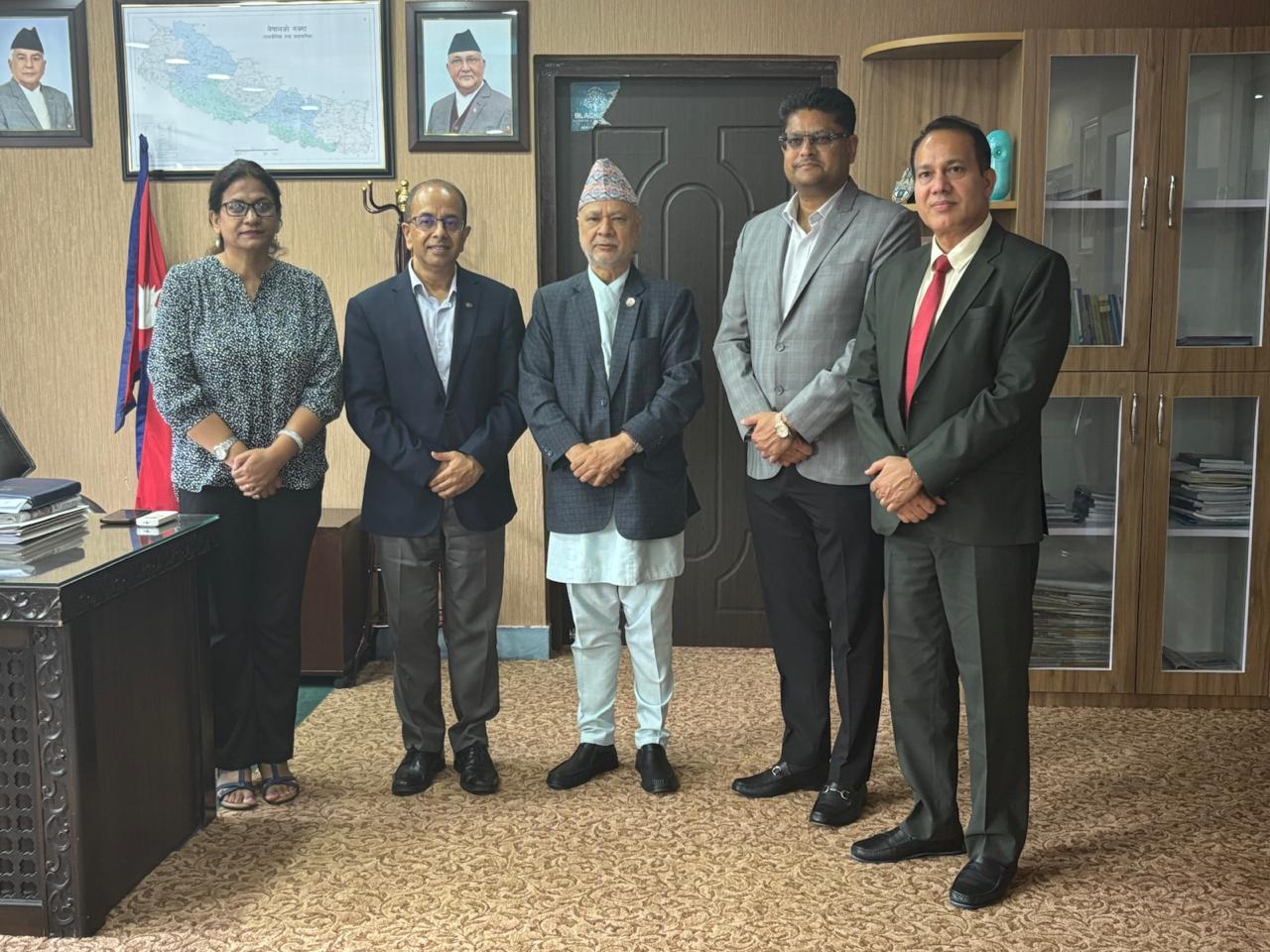 शिक्षामन्त्री र सीएनआईका पदाधिकारी भेट : उत्पादनसँग तालमेल हुनेगरी शिक्षालाई जोड्न आवश्यक