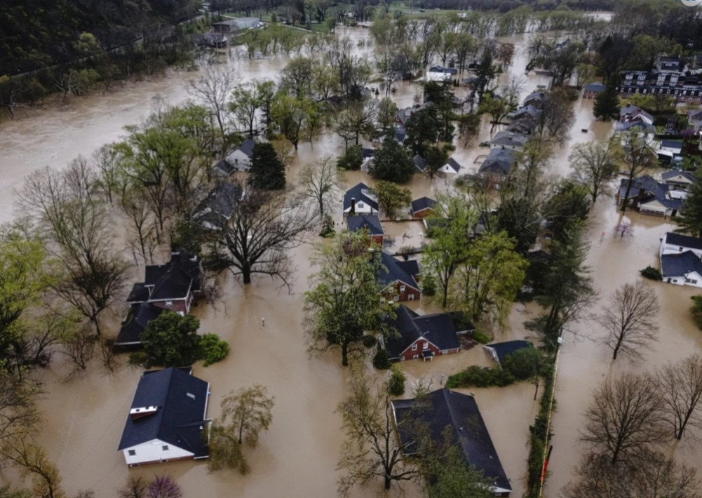अमेरिकामा बाढीको संकटः जलवायु परिवर्तनको गम्भीर संकेत