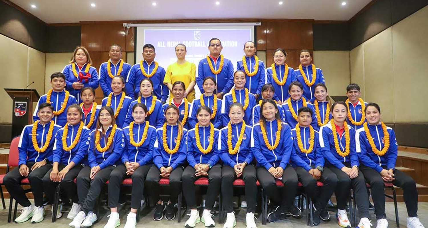 स्वदेश फर्कियो नेपाली राष्ट्रिय महिला फुटबल टिम