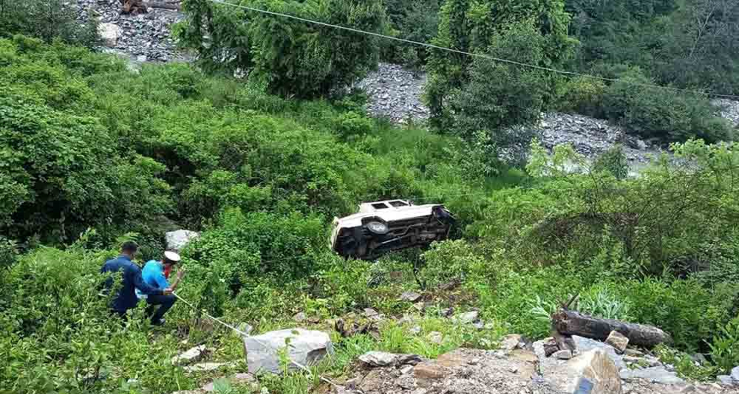 बागलुङको तालाखोलामा जीप दुर्घटना, १६ जना घाइते