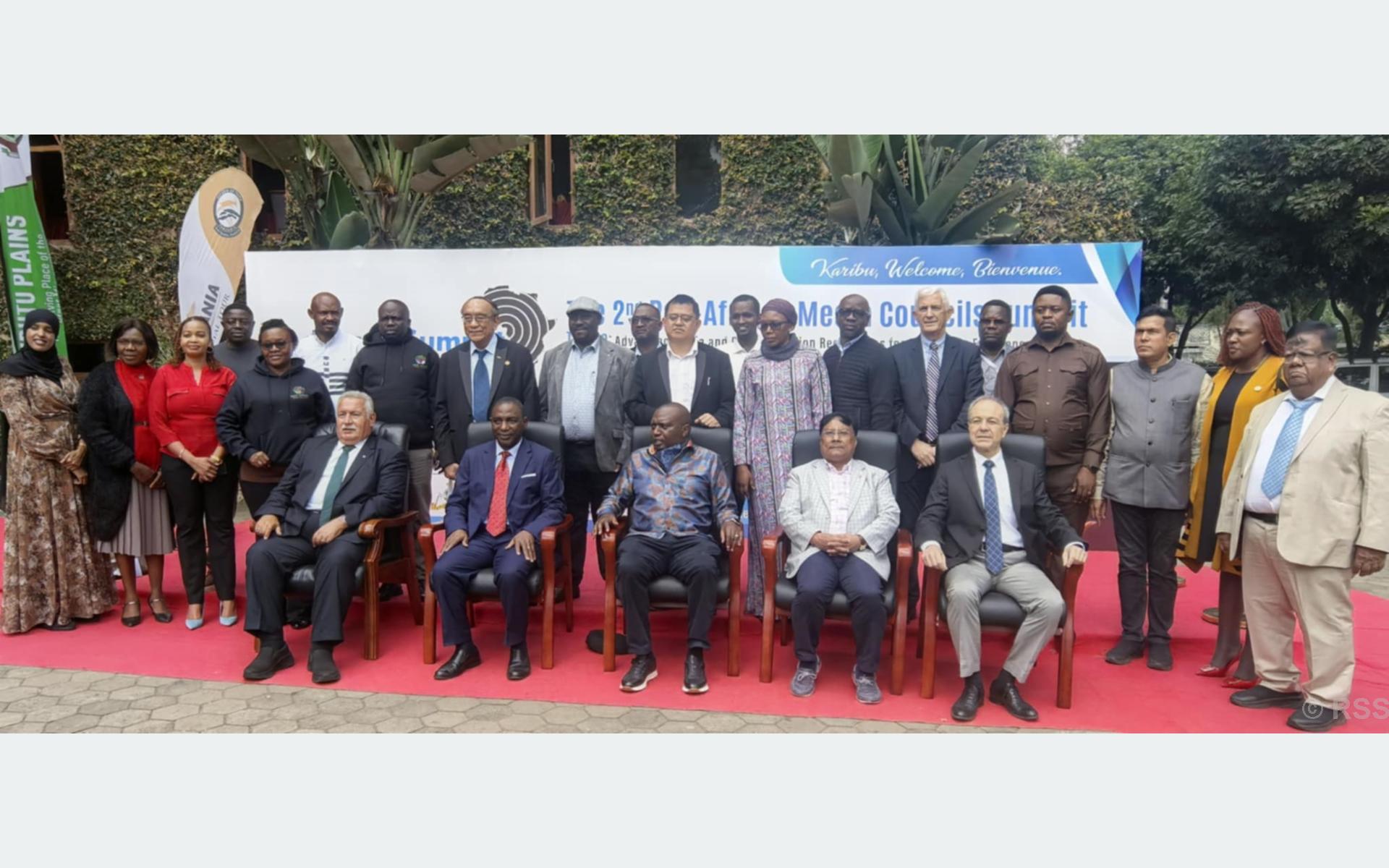 विश्व प्रेस काउन्सिलको उपाध्यक्षमा नेपालका श्रेष्ठ चयन