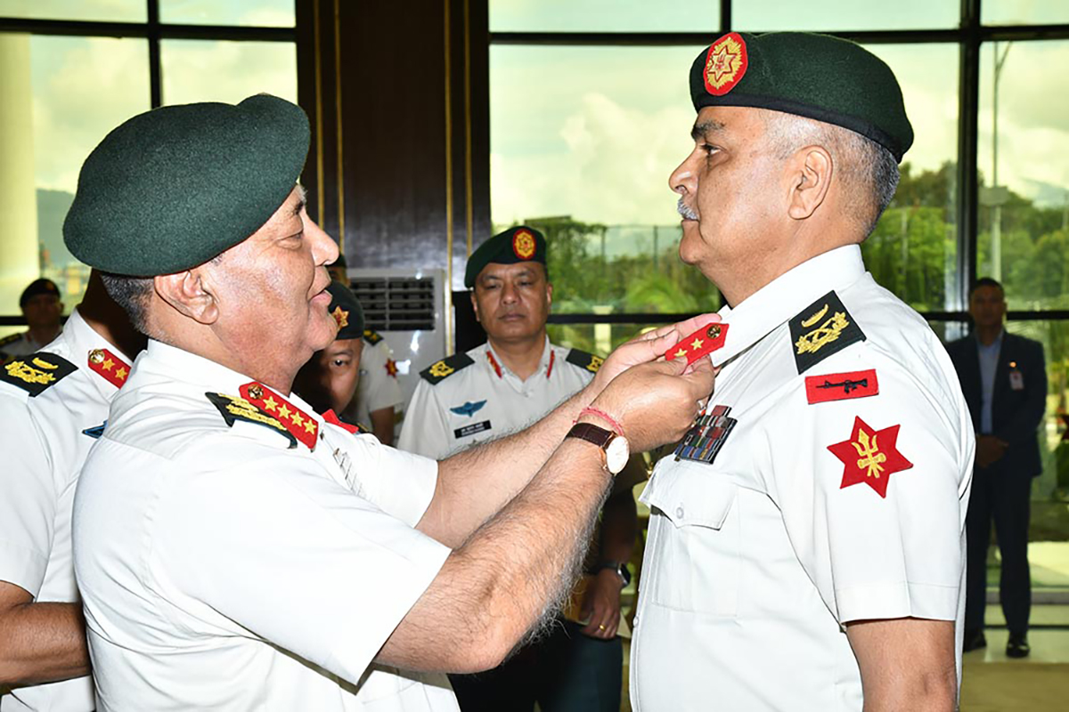 उपरथी खत्रीले लगाए दर्ज्यानी चिह्न