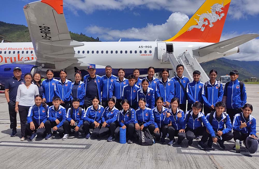 नेपाली यू-२० महिला फुटबल टिम भुटान प्रस्थान