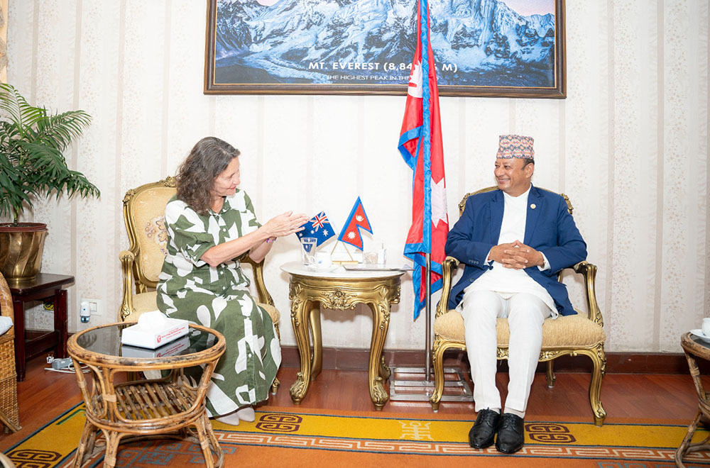 ऊर्जामन्त्री खड्का र अष्ट्रेलियाली राजदूतबीच शिष्टाचार भेट