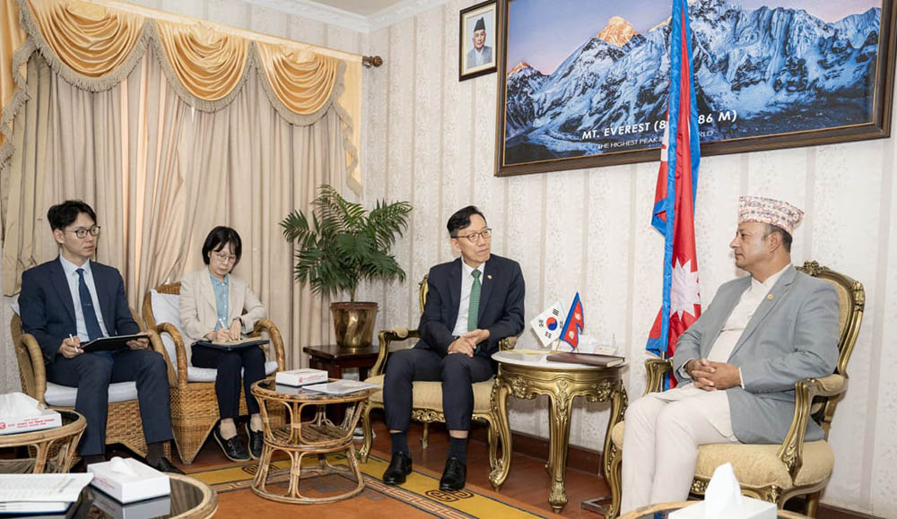 ऊर्जामन्त्री खड्का र कोरियाली राजदूतबीच शिष्टाचार भेट, ऊर्जा सहकार्यका विषयमा छलफल