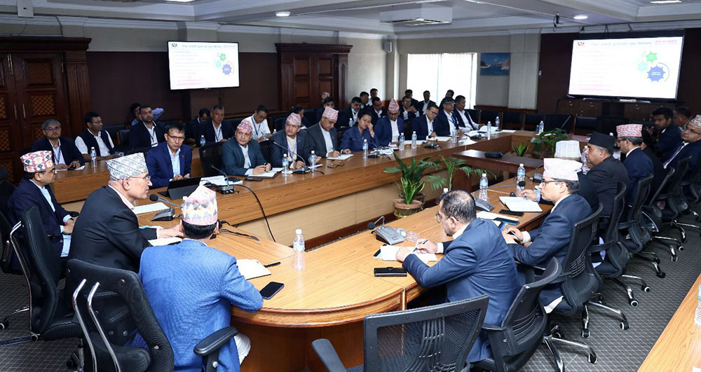 अर्थमन्त्री पौडेलद्वारा समय तालिका बनाएर बजेट कार्यान्वयन गर्न सचिवहरुलाई निर्देशन