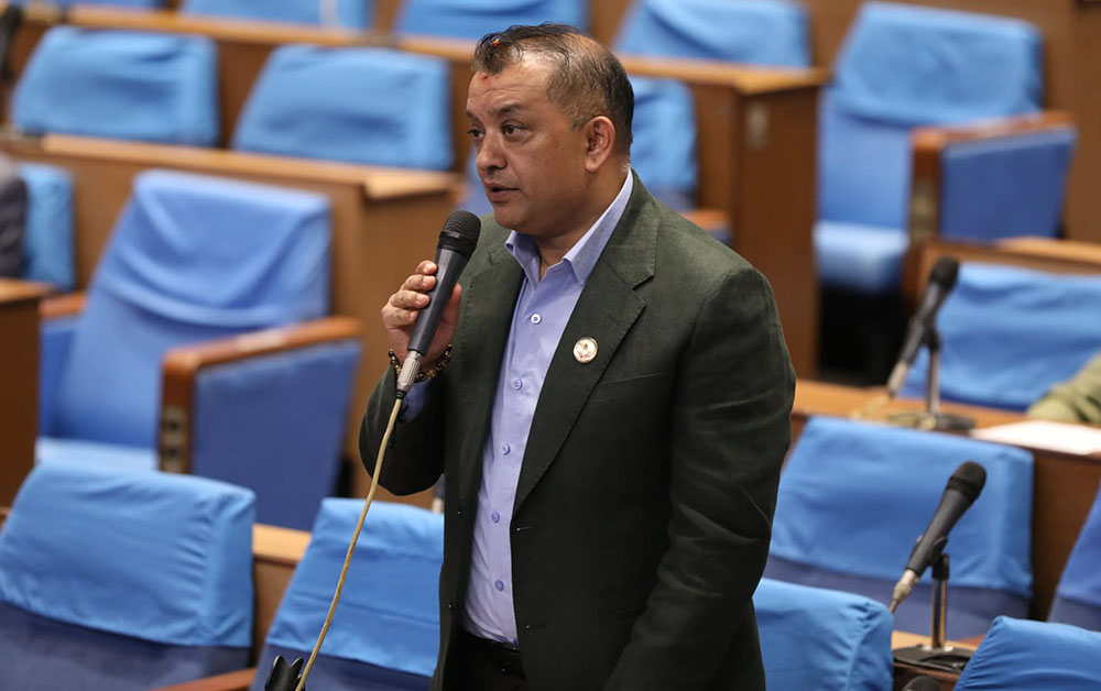 सरकारको गति मिलेन, ढंग पनि पुगेन: गगन थापा