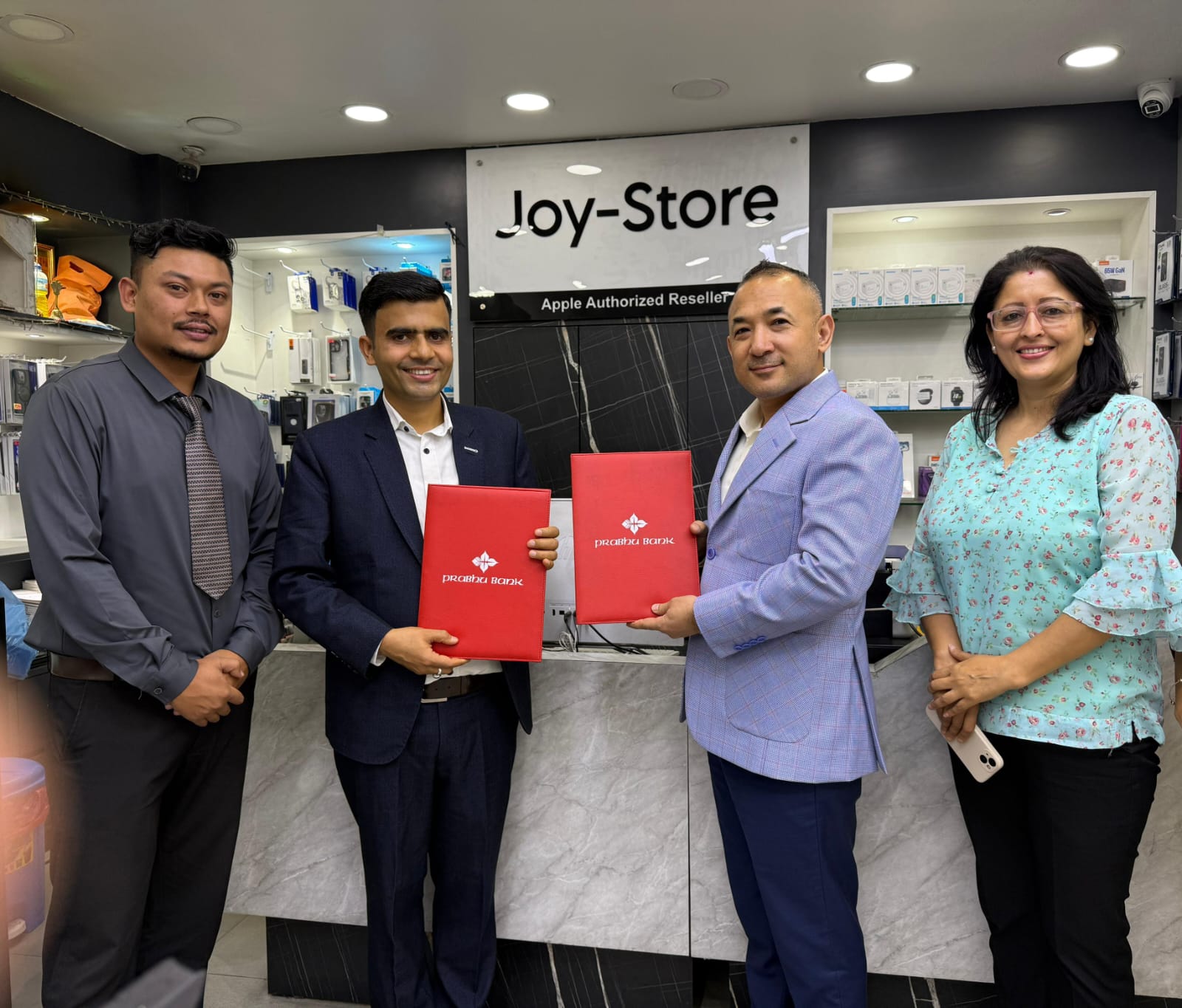 जोय स्टोर र प्रभु बैंकबीच सम्झौता, ग्राहक र कर्मचारीलाई विशेष छुट सुविधा