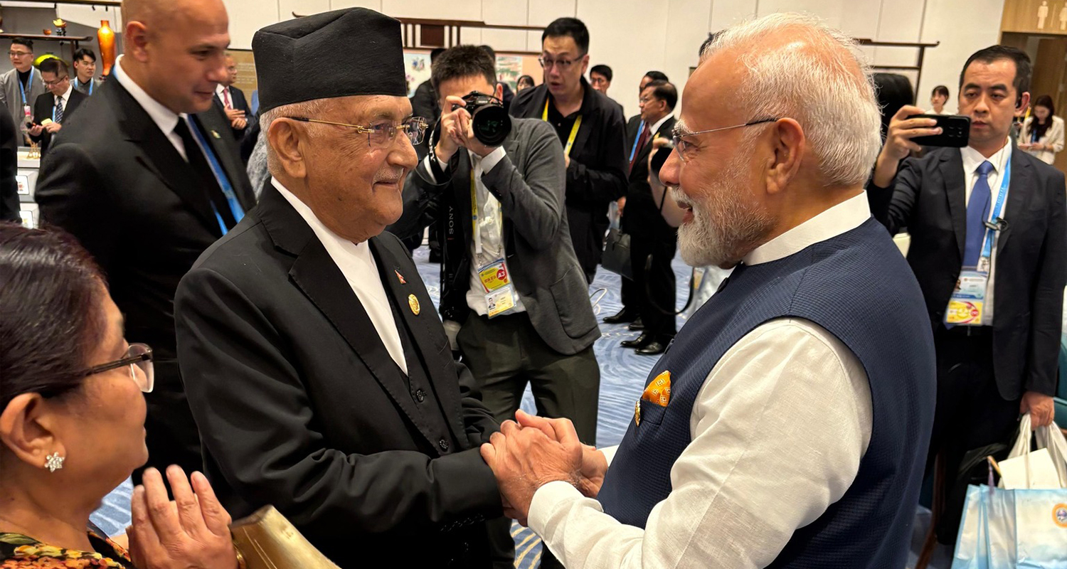 प्रधानमन्त्री केपी ओलीलाई चीनमा भेटेपछि के भने नरेन्द्र मोदीले ?