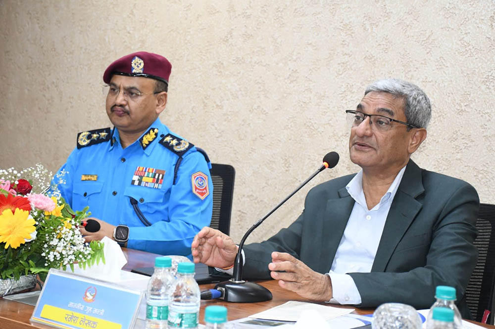 कैलाली कारागार झडप: गृहमन्त्री लेखकले  बोलाए सुरक्षा निकायका प्रमुखको बैठक