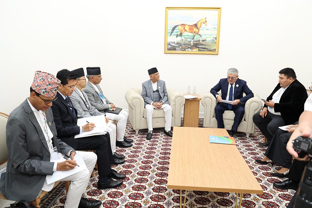 प्रधानमन्त्री ओली र किर्गिज गणतन्त्रका मन्त्रिपरिषद्का अध्यक्ष कासिमालिभबीच भेट