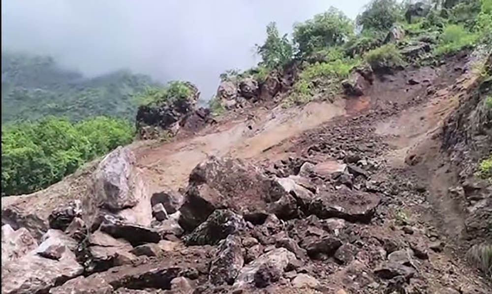 रुकुम पश्चिमको राप्ती राजमार्ग पूर्ण रुपमा अवरुद्ध