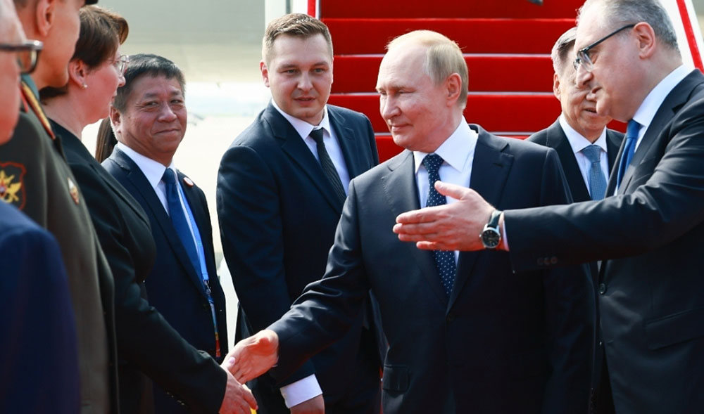 सांघाई सहयोग संगठनको शिखर सम्मेलनमा भाग लिन चीन पुगे पुटिन