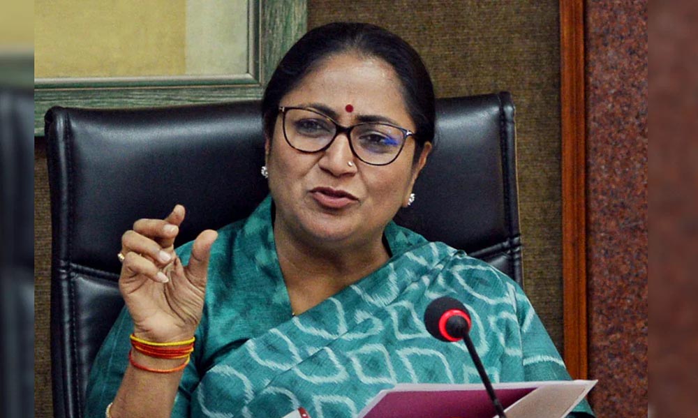 दिल्लीकी मुख्यमन्त्री गुप्तामाथि आक्रमण