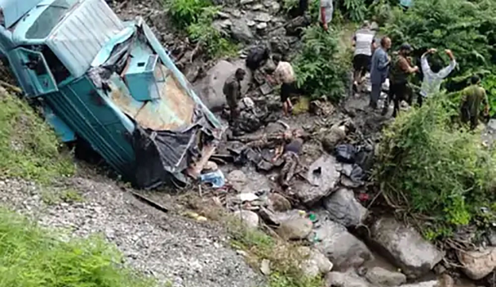 जम्मू कश्मीरको उधमपुरमा सीआरपीएफको गाडी दुर्घटना: तीन सैनिकको मृत्यु