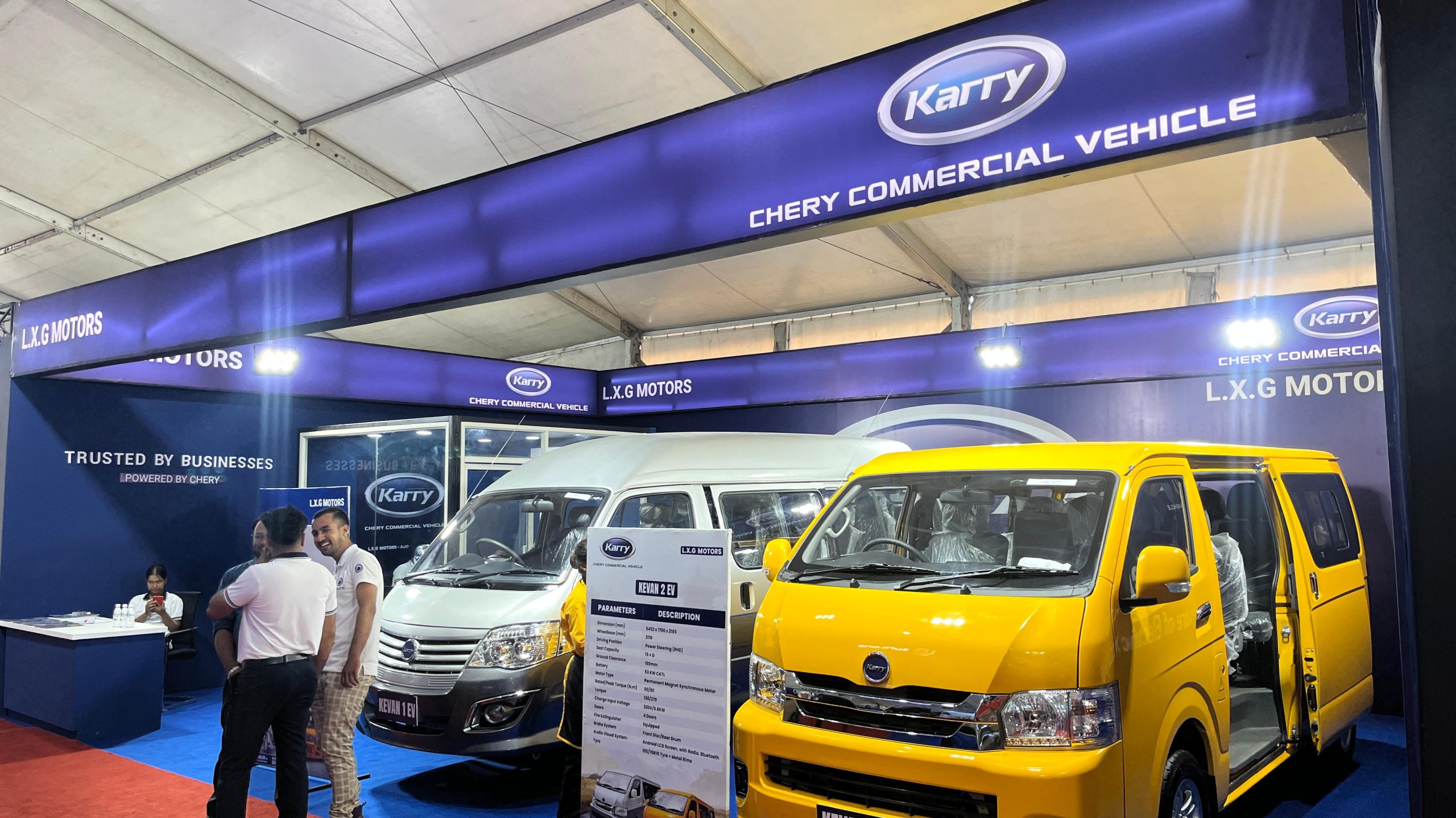 क्यारीका दुई ईभी भ्यान नाइमा मोबिलिटी एक्सपोमा सार्वजनिक, यस्तो छ मूल्य र विशेषता